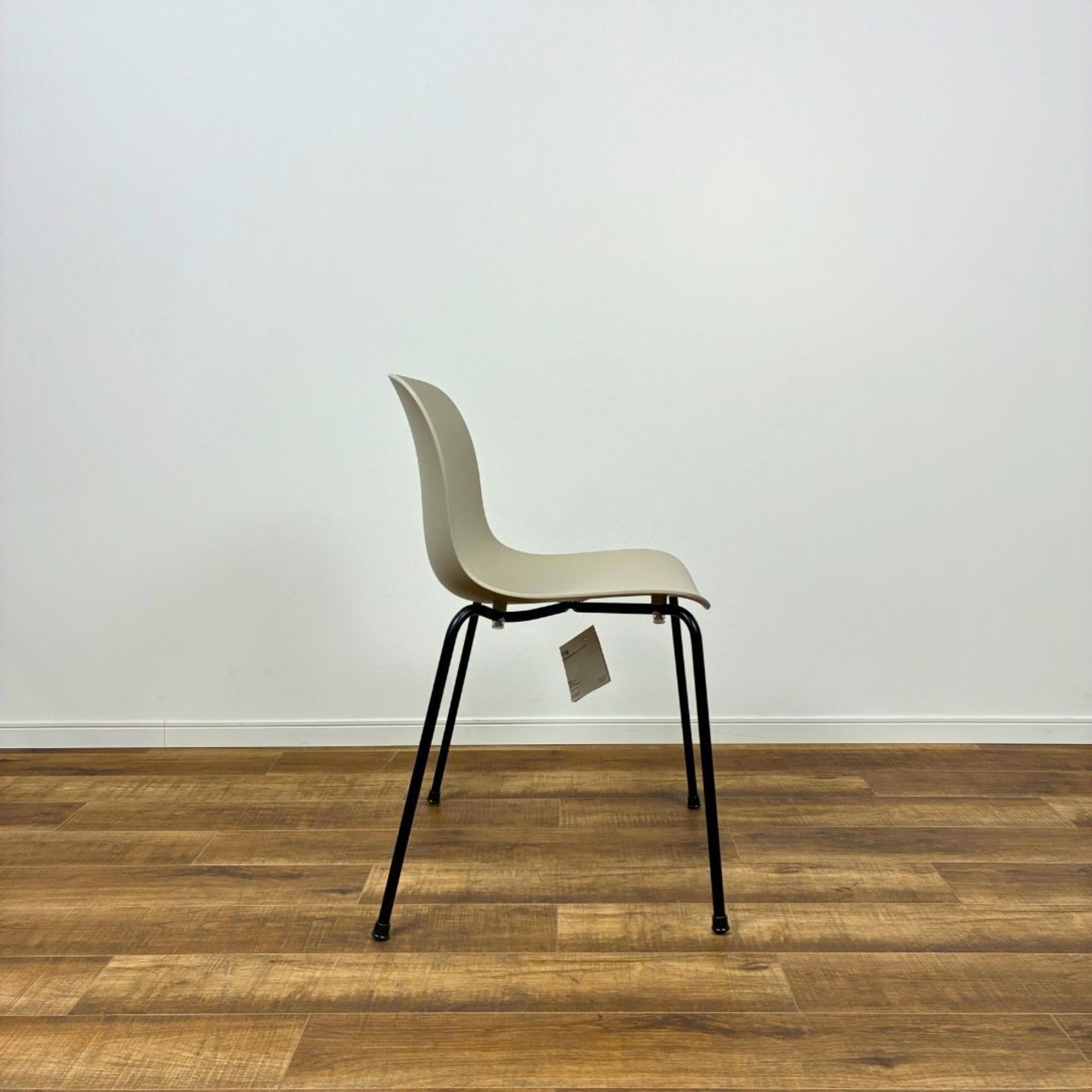 MAGIS TROY 4 legs Chair SD2382  black × PP beige 1733C マジス トロイ 4レッグス チェア ブラック × ベージュ デザイナーズ家具 保証あり【未使用品】【200サイズ】