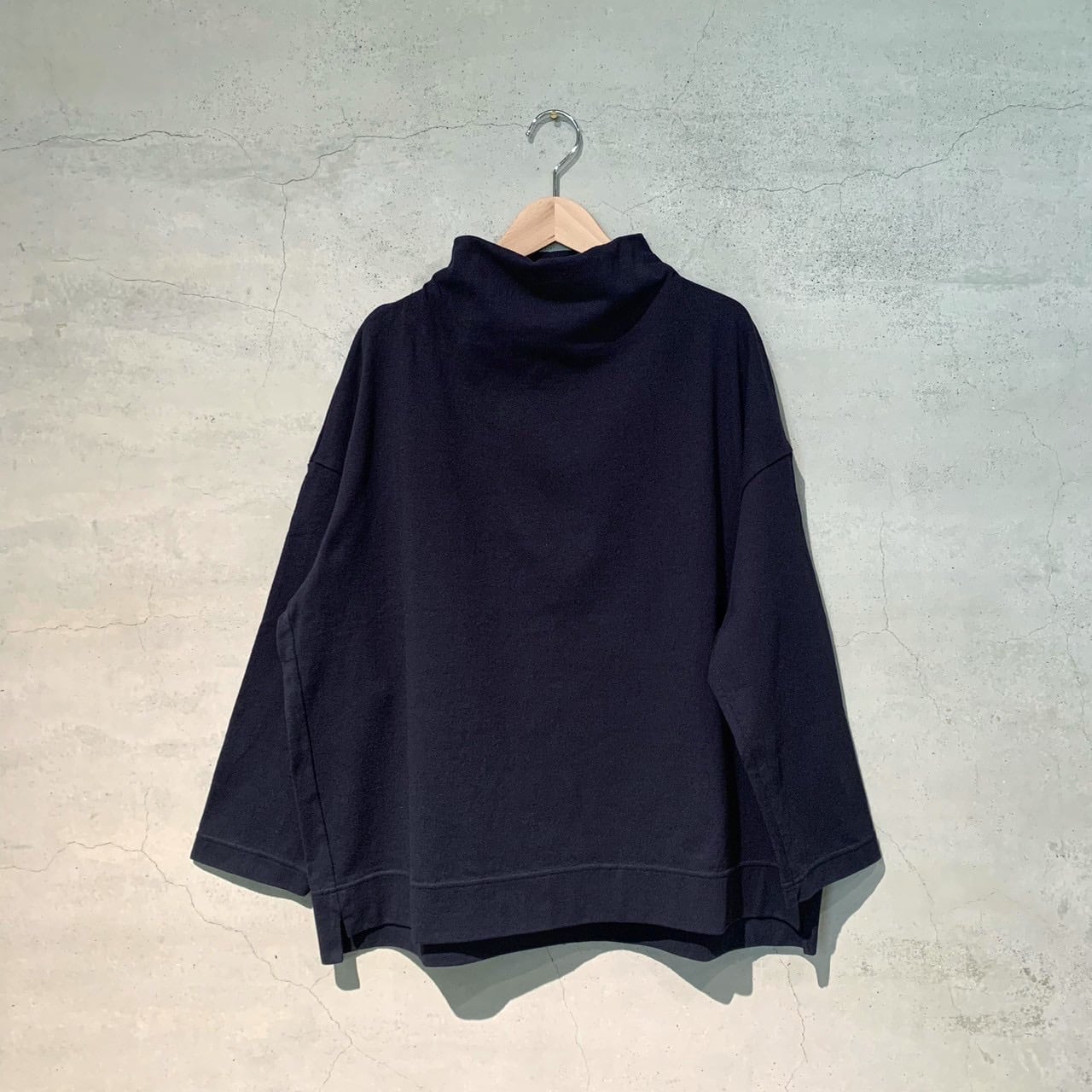 FIRMUM】十六番双糸空紡綿天竺ボトルネックプルオーバー