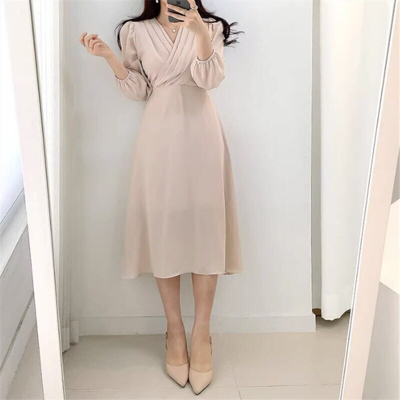 ドレス ロング ロング丈 袖あり 長袖 Vネック パフスリーブ Aライン シフォン ハイウエスト かわいい 大人可愛い きれいめ シンプル 大人 上品 おしゃれ お洒落 大人可愛い ラブリー キュート ガーリー セクシー エレガント ナチュラル 上品 無地 20代 30代 40代 レディース デート 女子会 パーティー イベント レストラン 韓国 韓国系 オルチャン ファッション コーデ 春 秋 二次会 2次会 1.5次会 お呼ばれ フリーサイズ 青 アプリコット