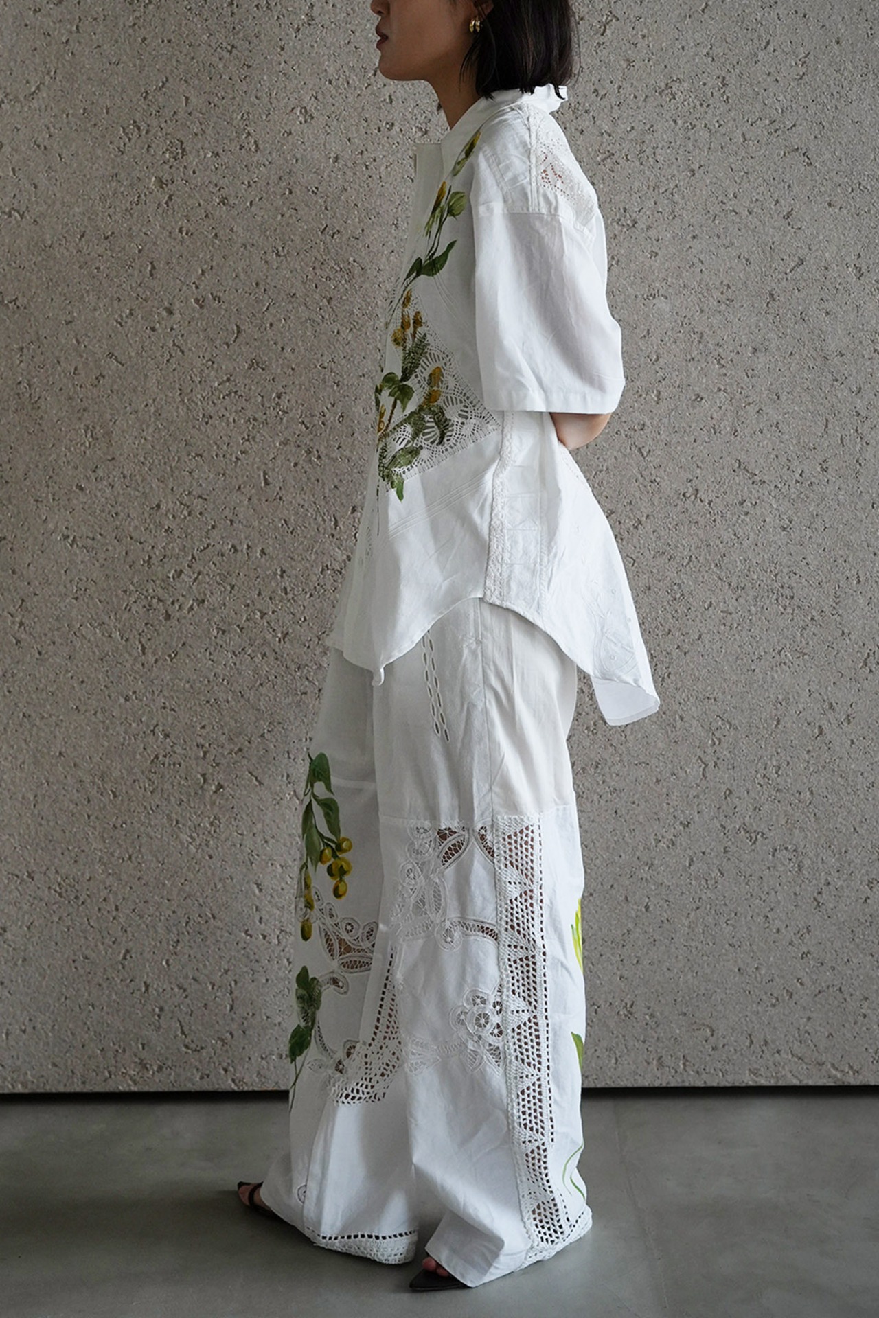 lace open collar shirt backcherry