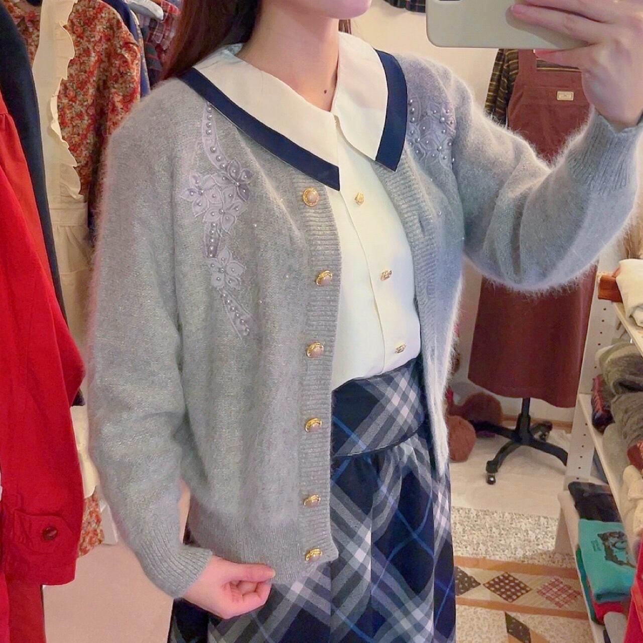 gray flower beads knit cardigan