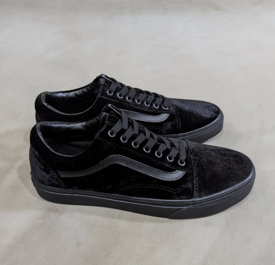 海外限定! vans velour old skool black 小岩店