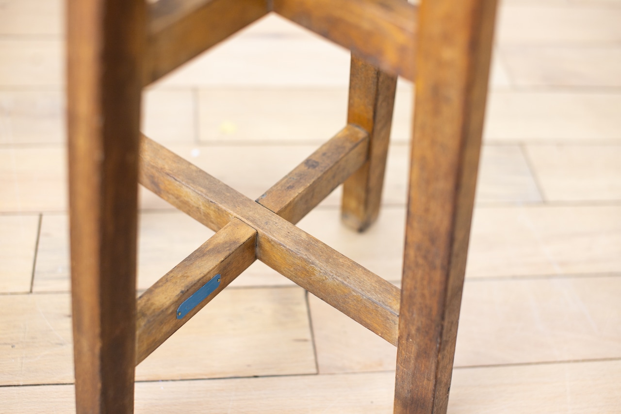 GOOD LUCK CHAIR 005