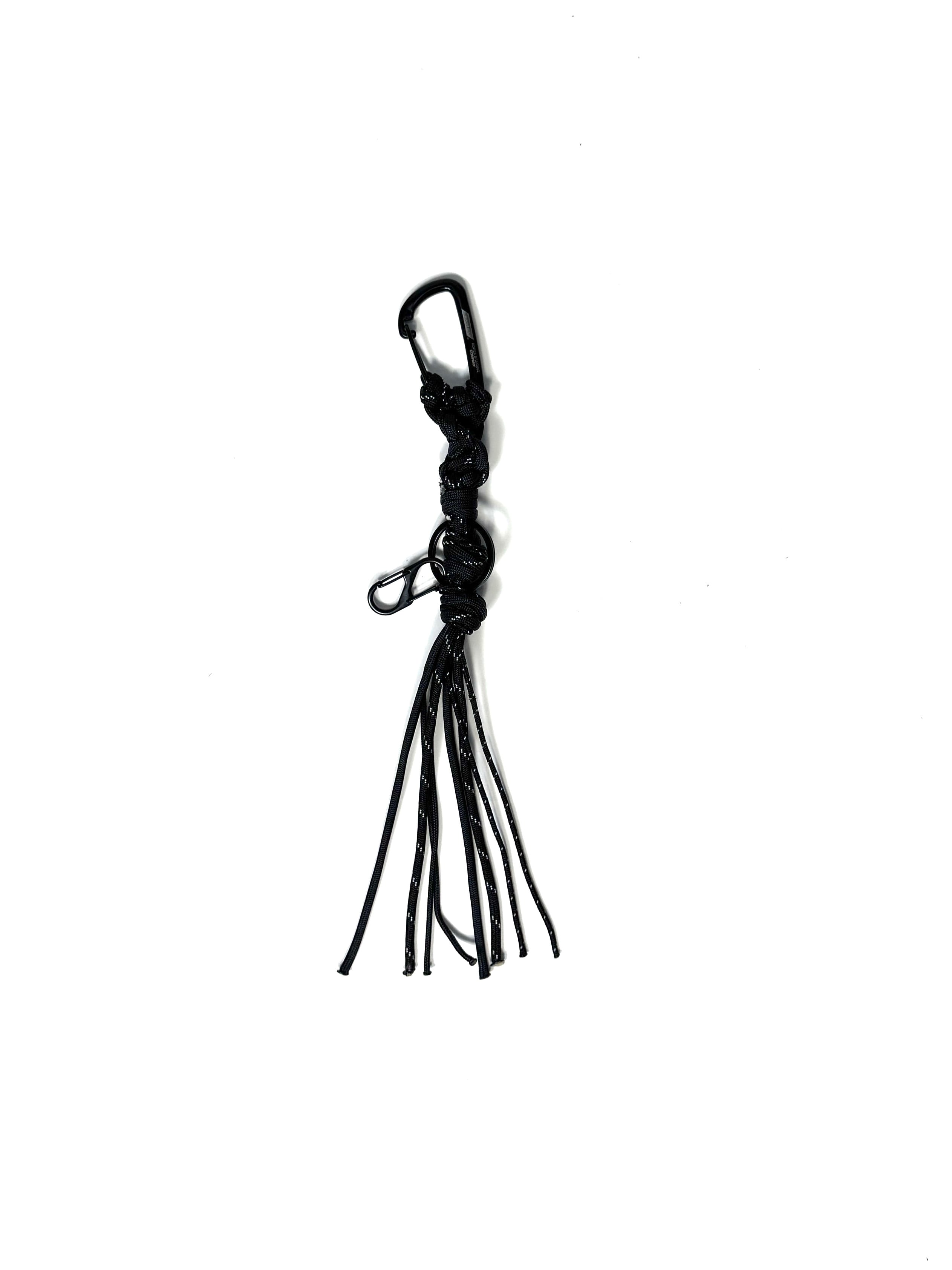 B:TOGETHER 乱痴気　ナイロン製グレー系ストラップ カラビナ付き スーパーストロングコイルストラップ 高品質 日本製 カラビナ