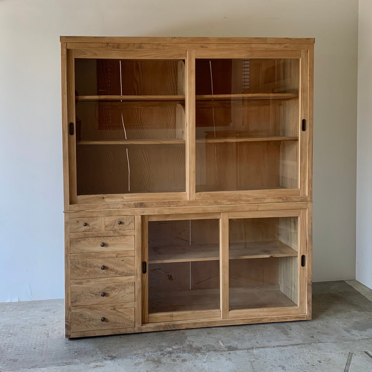 キャビネット　食器棚　収納棚　古家具　0693