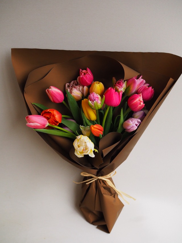 【1/10着以降配送】チューリップ20本花束【カラフルミックス】