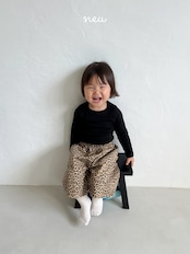 韓国子供服 / 26Autumn / 〖取寄〗neu / 曜日長袖Tシャツ / ユニセックス / キッズ服 *XXS~L*