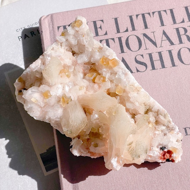 Candy Calcite on Pink Stilbite 2 ✧ キャンディ カルサイト ピンク スティルバイト