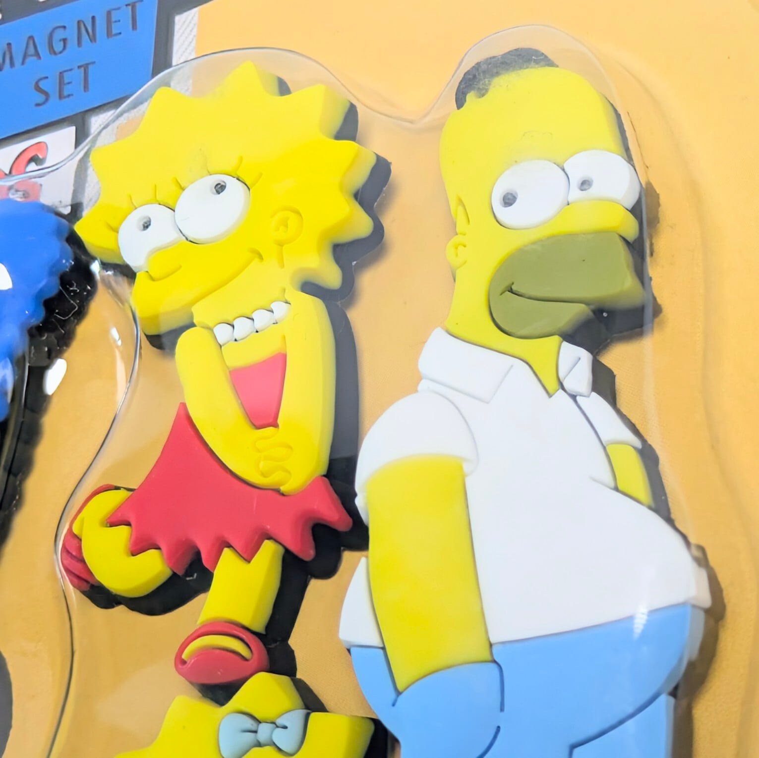 【 The Simpsons( ザ シンプソンズ )】マグネット Family on the sofa / シンプソンズファミリー〚アメリカン雑貨 アメトイ〛