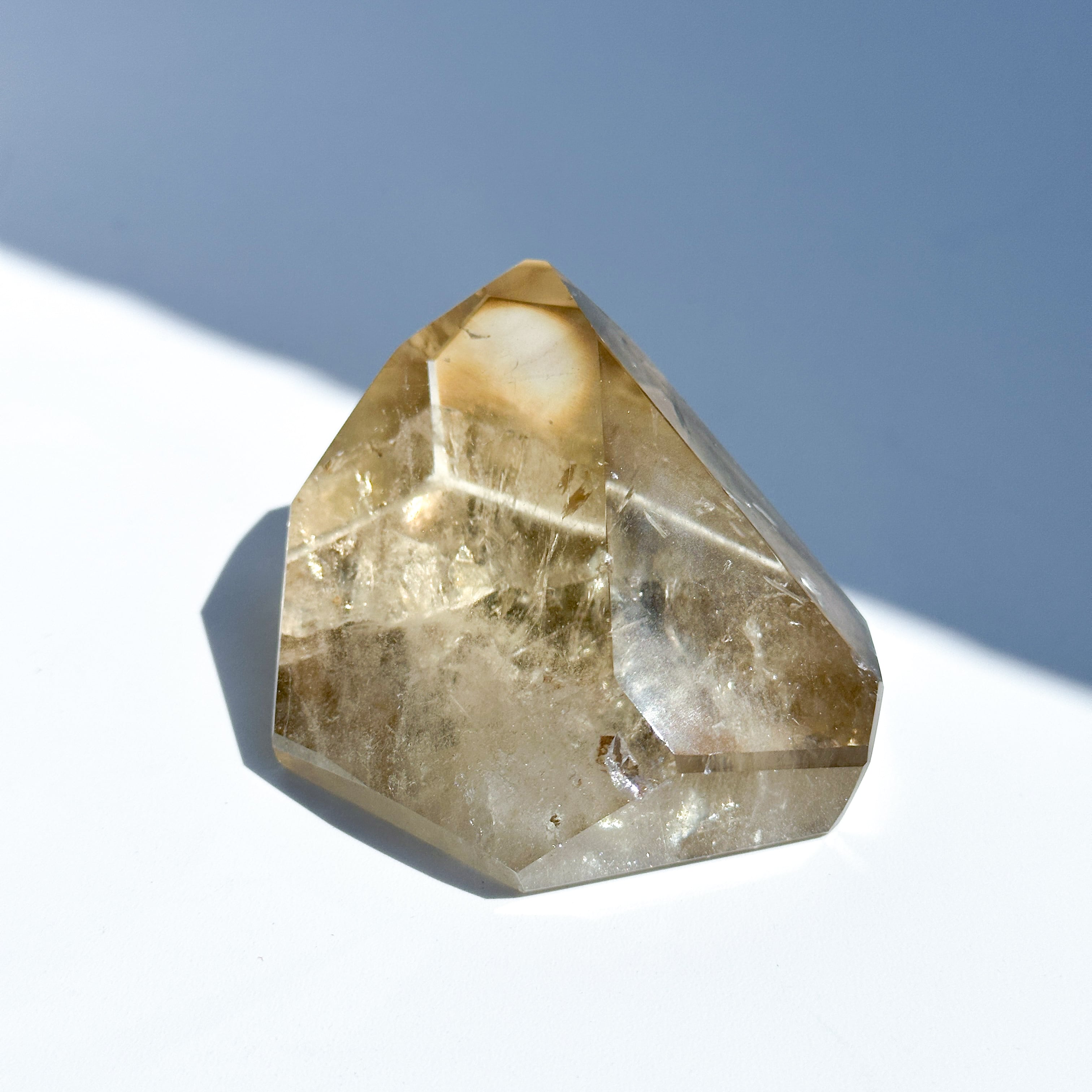 貫入◎シトリン（黄水晶） フリーフォーム24◇ Citrine ◇ 天然石