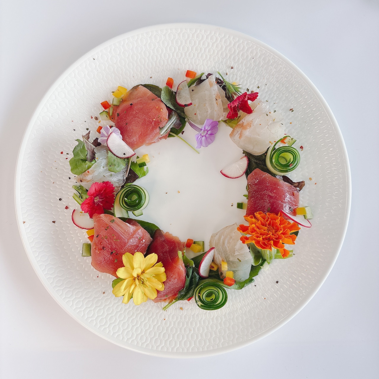 みやび鮪【端っこちゃん 3P】