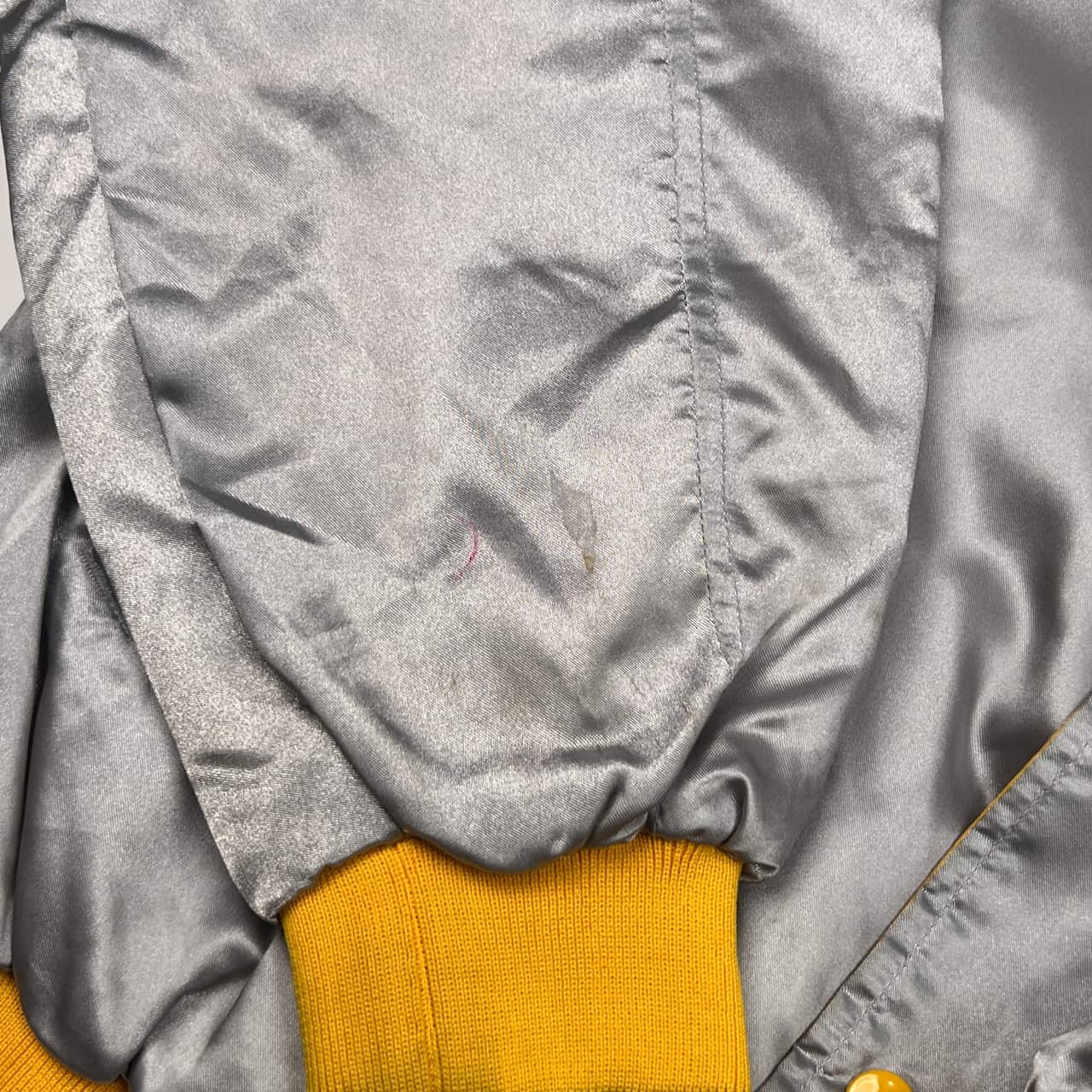 リバーシブル FUJISANKEI COMMUNICATIONS GROUP フジサンケイグループ ナイロン ジャケット ジャンパー LL/シルバー イエロー/フジテレビ/メンズ