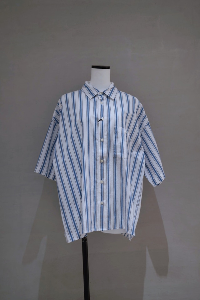 bukht BASIC SHORT SLEEVE SHIRT  Blue Stripe