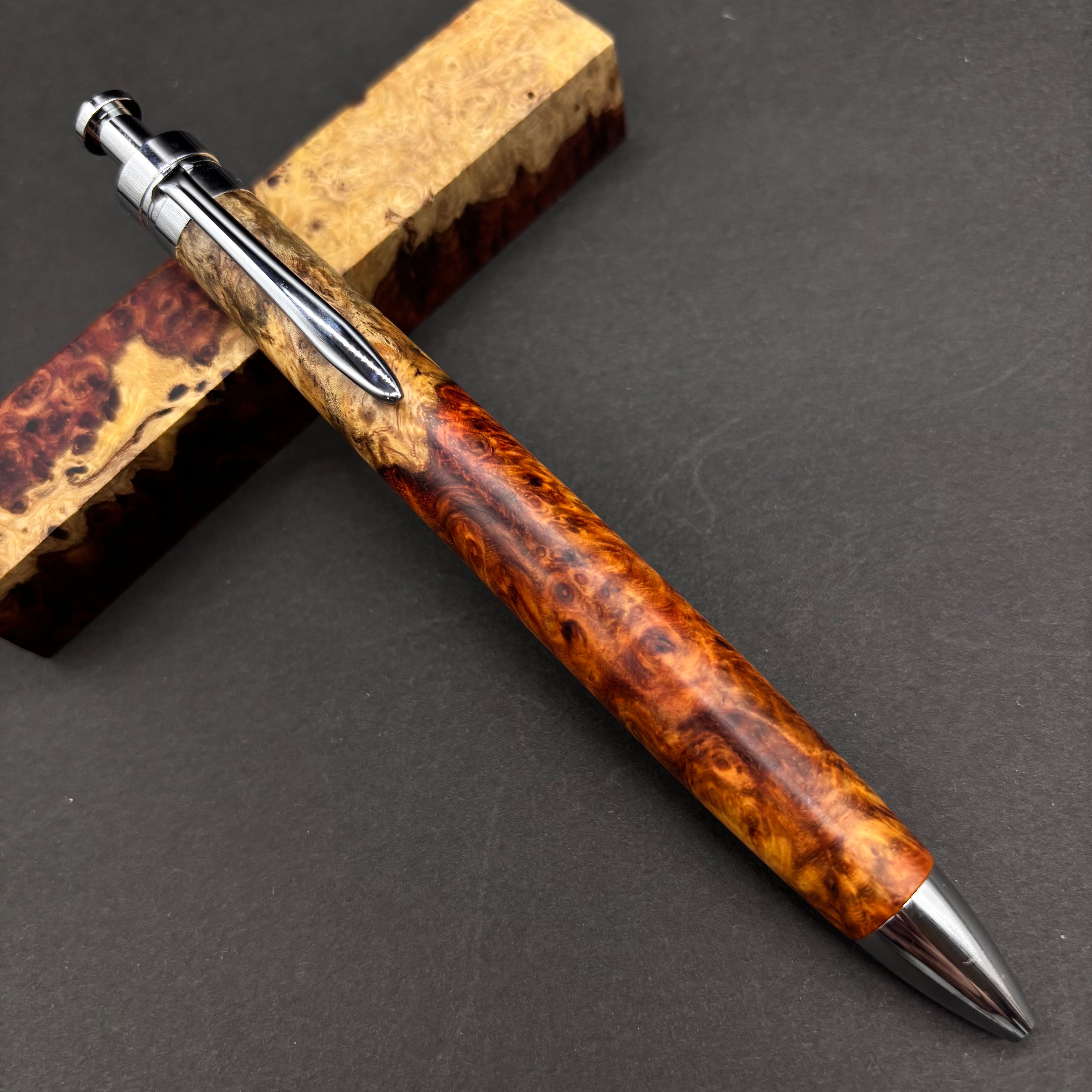 御蔵島 金桑】木軸キャップ式ボールペン | 富士瘤 Craft