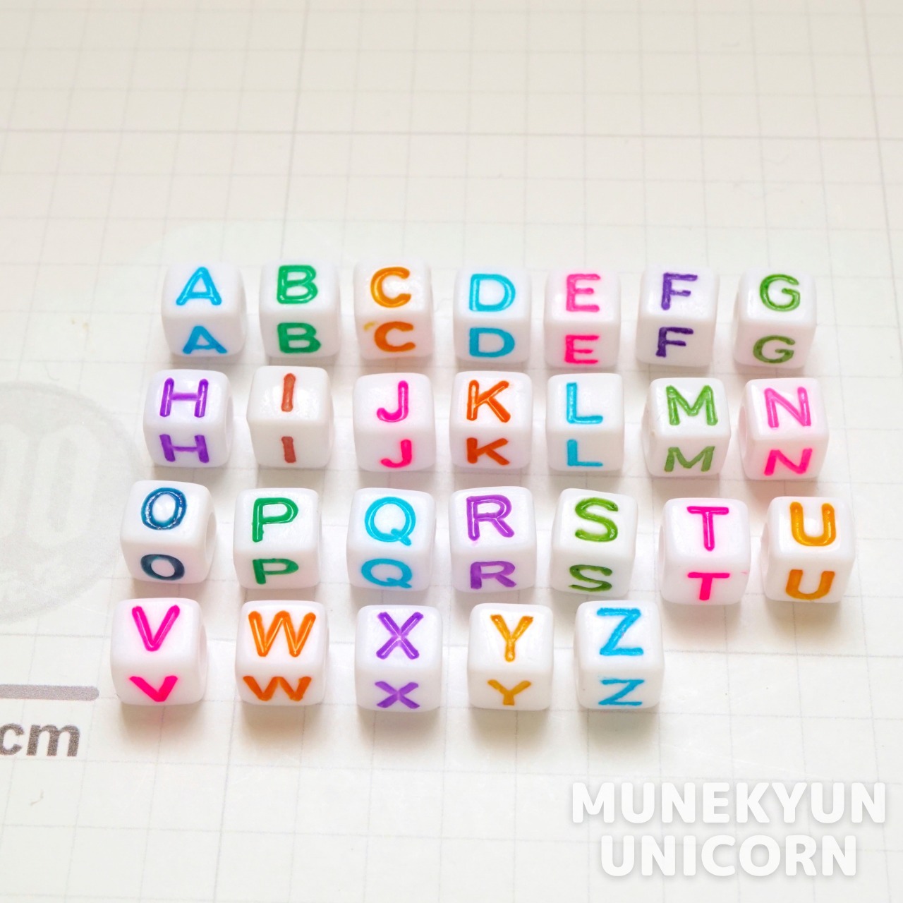 #B002【24文字】四角アルファベットビーズ <欲しい文字が選べます!>