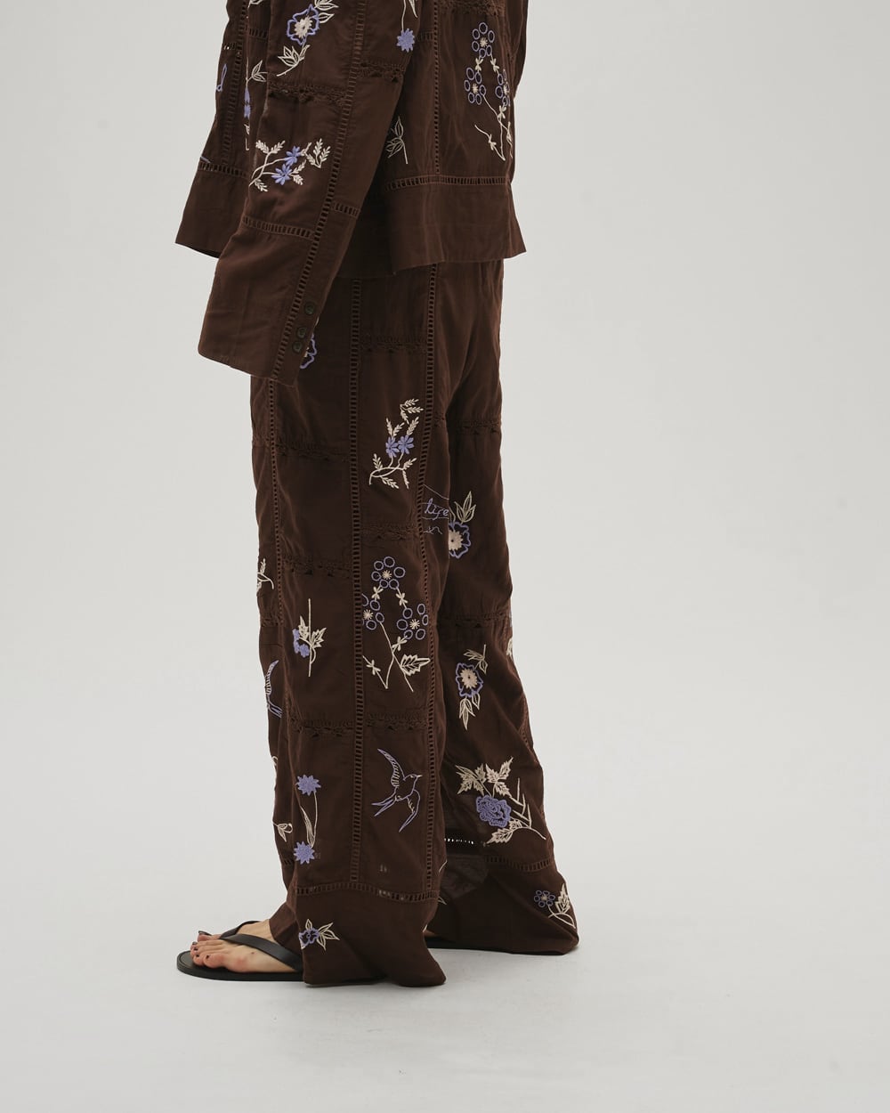 Todayfull エンブロイダリーパッチワークトラウザーズ　36サイズ Todayfull エンブロイダリーパッチワークトラウザーズ 36サイズ