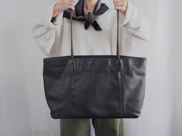 AMERICA 1990’s OLD COACH “BLACK Leather” Big sizes bag