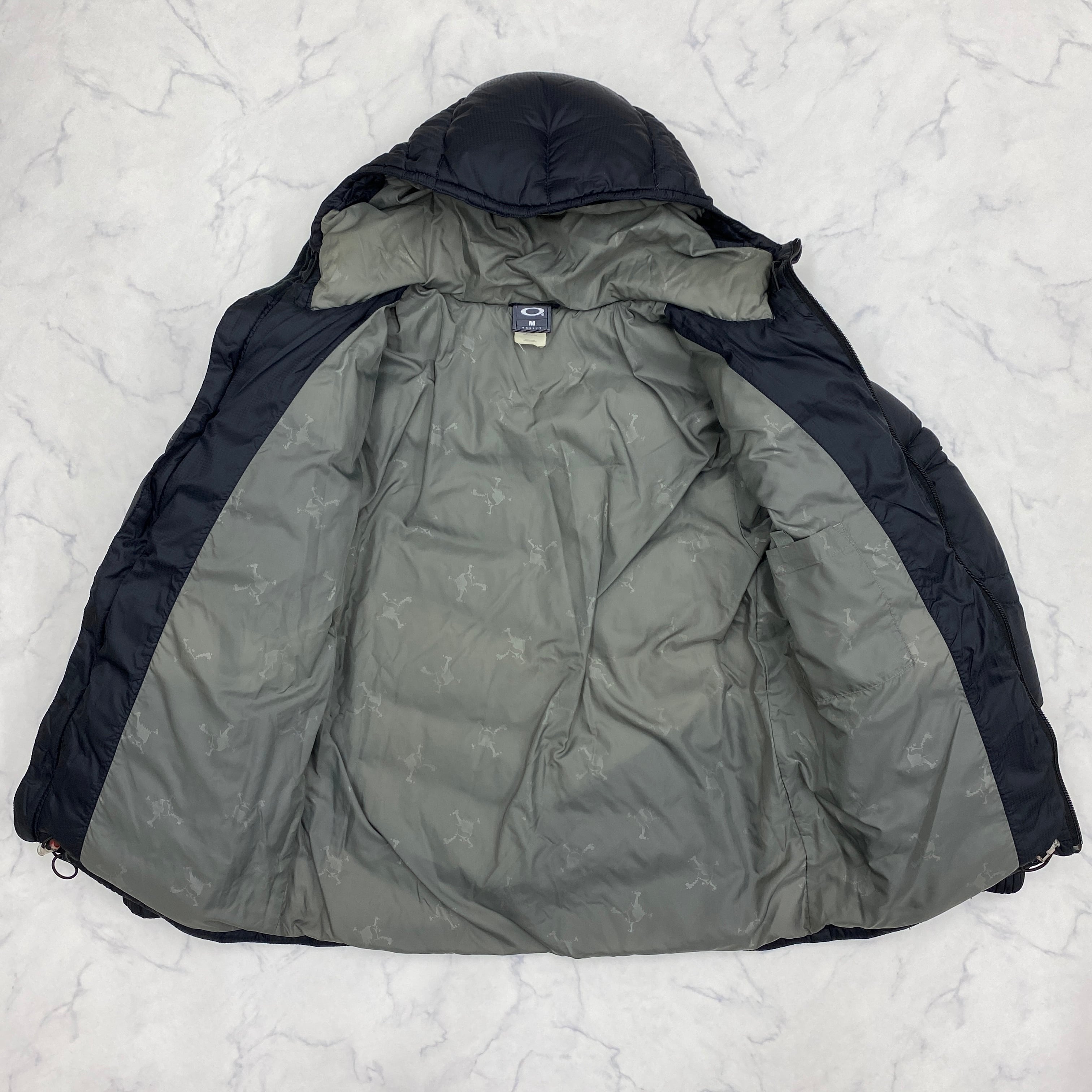 00s OAKLEY Down Jacket Black Y2K | ーKOUHUKUー