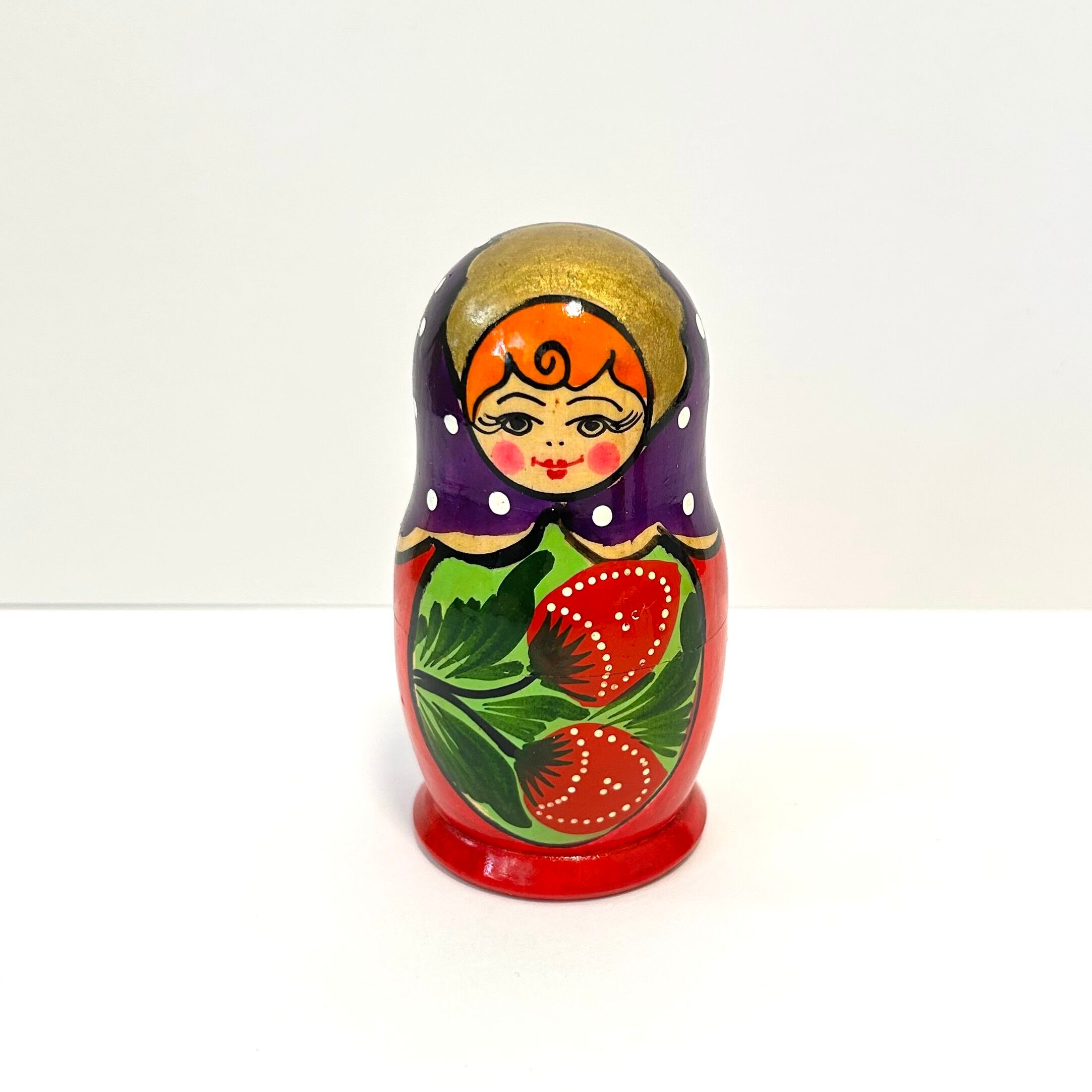 ビテージ いちご マトリョーシカ 9.5cm 3ピース B ロシア製 マイダン