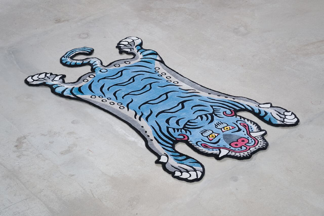 Tibetan Tiger Rug 《Mサイズ•シルク•オリジナル1•ブルー237》チベタン