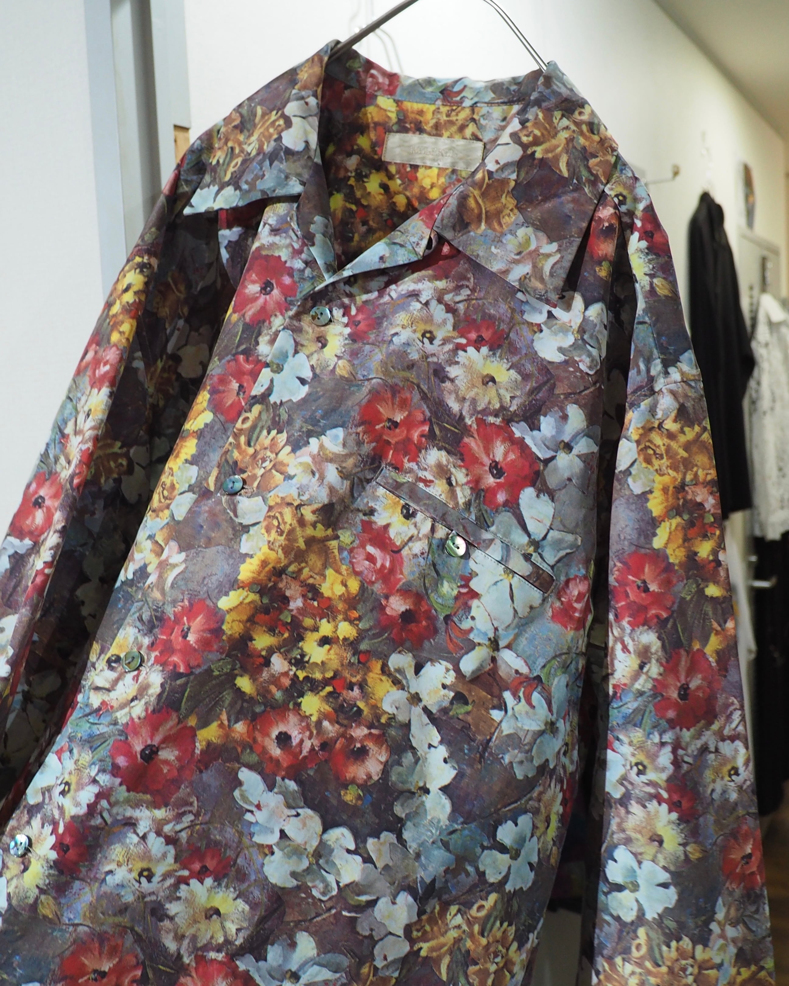 Beautiful Luxury Flower All Over Pattern Vintage Open Collar Shirt