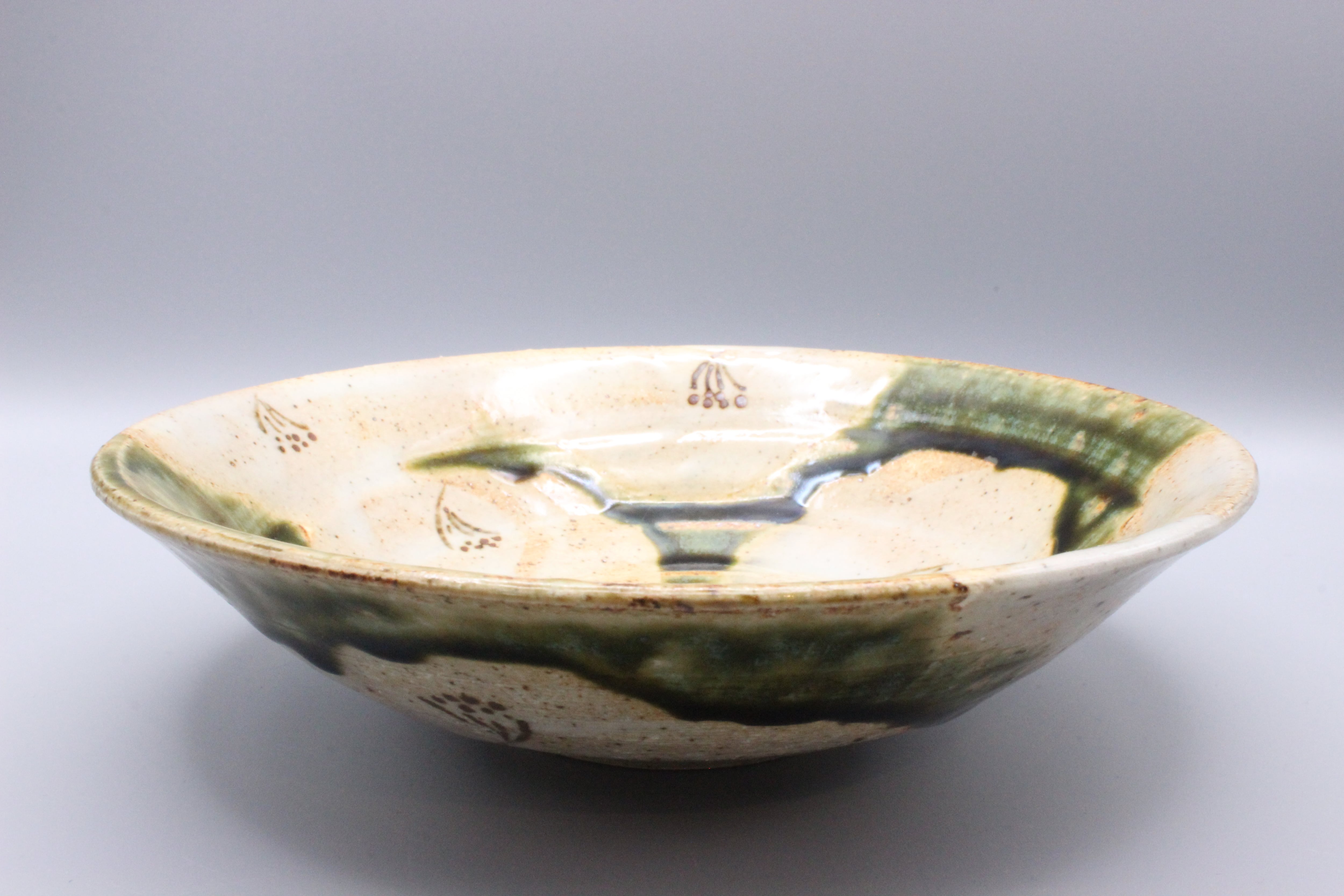 【新品】　織部秀峰窯　中垣連次作　椿輪花向付　5個セット Amazon.co.jp: 美濃焼 「 中垣連次 」 織部椿 小鉢 ボウル 皿