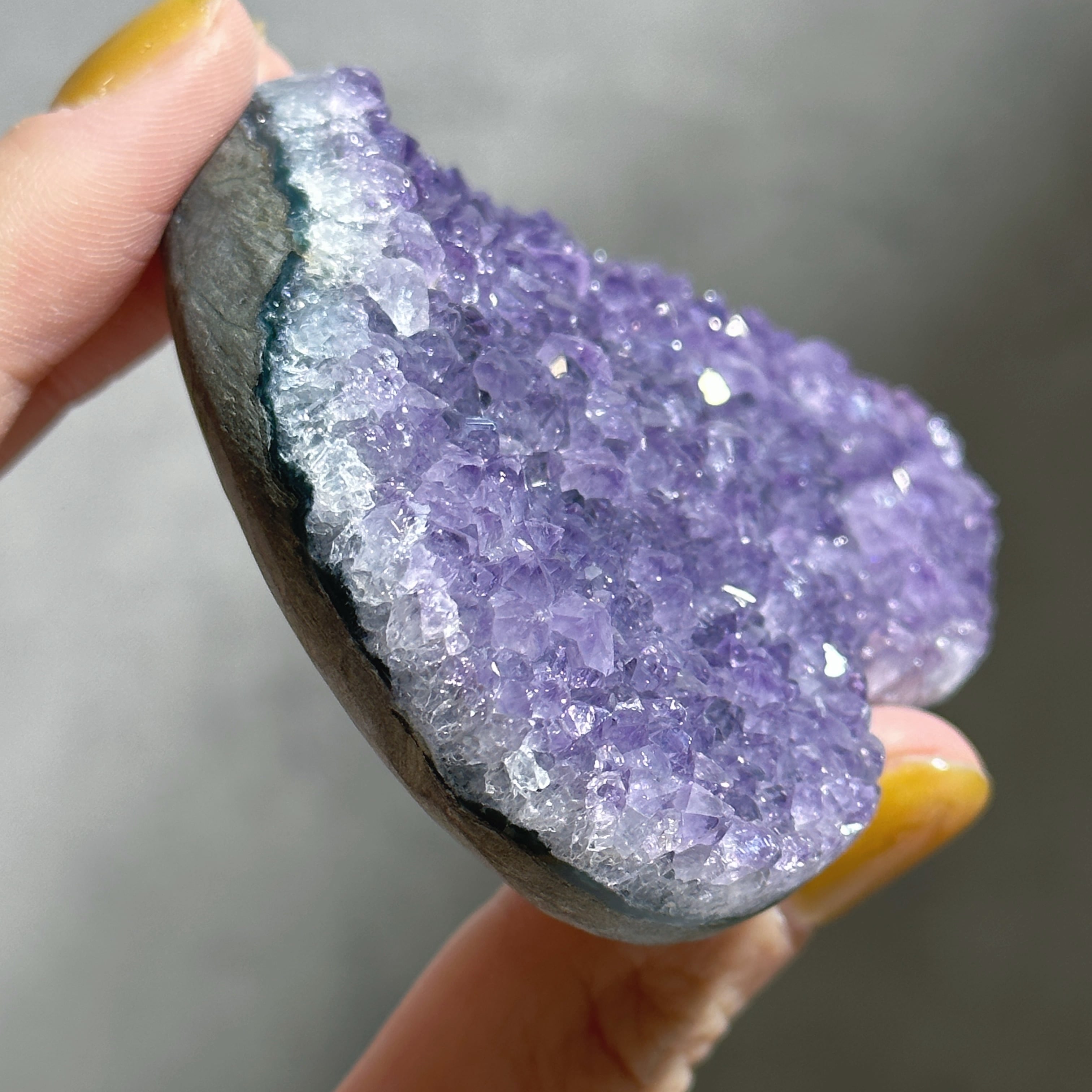 台座付き♡アメジスト ハート型23◇Amethyst◇天然石・鉱石・パワーストーン | Kamoku［カモク］インテリア天然石・鉱物のネットショップ  powered by BASE