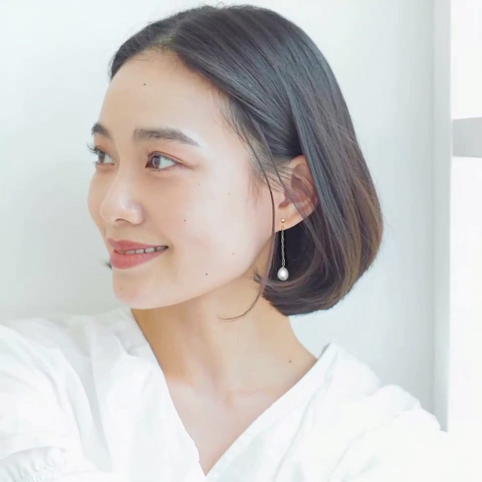 揺れるかがやき 淡水パール チェーンピアス イヤリング / オーバル