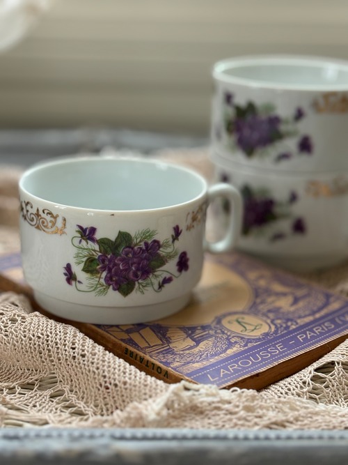 フランスVintage すみれのカップ ② violette すみれ インテリア 花柄 金彩 フラワーベース 撮影小物 インテリア小物