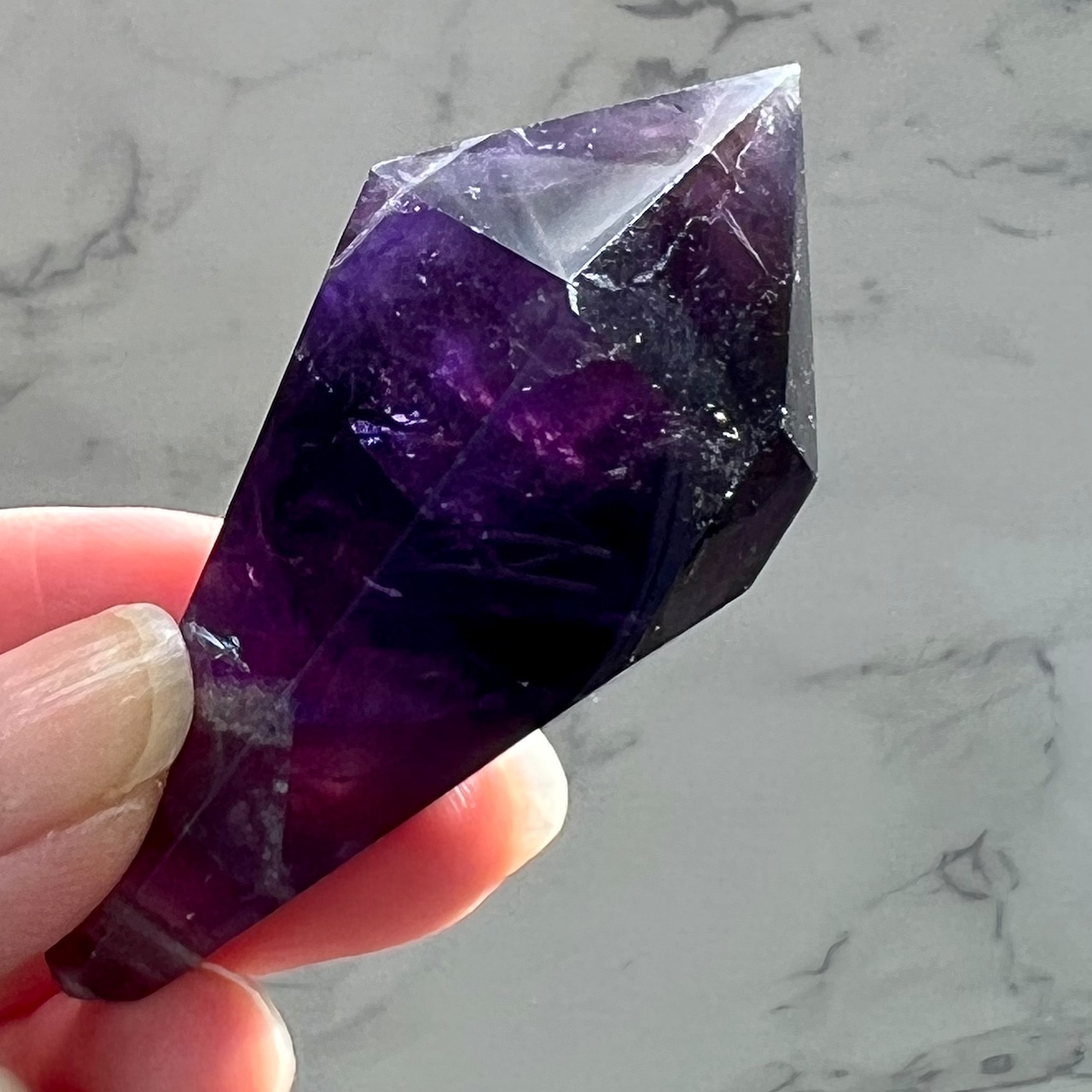 特徴のある模様をもつドリームアメジスト3*シェブロンアメジスト*ワンド形*紫水晶*天然石インテリア*置き物