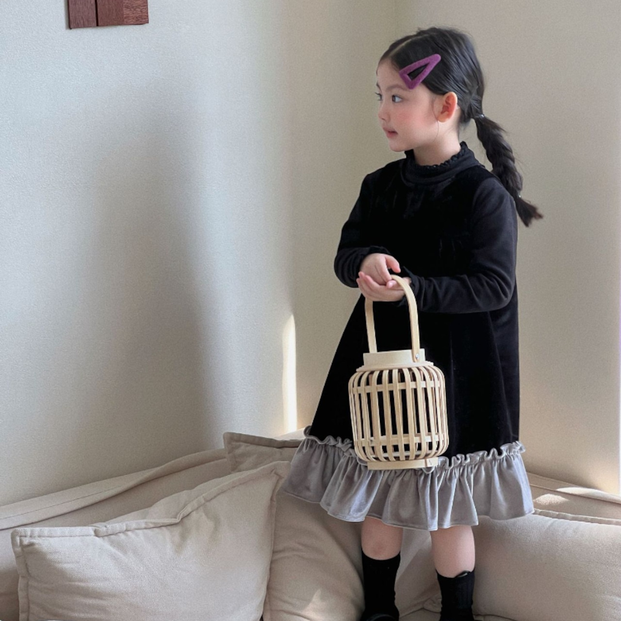 春ベルベットフリルワンピース