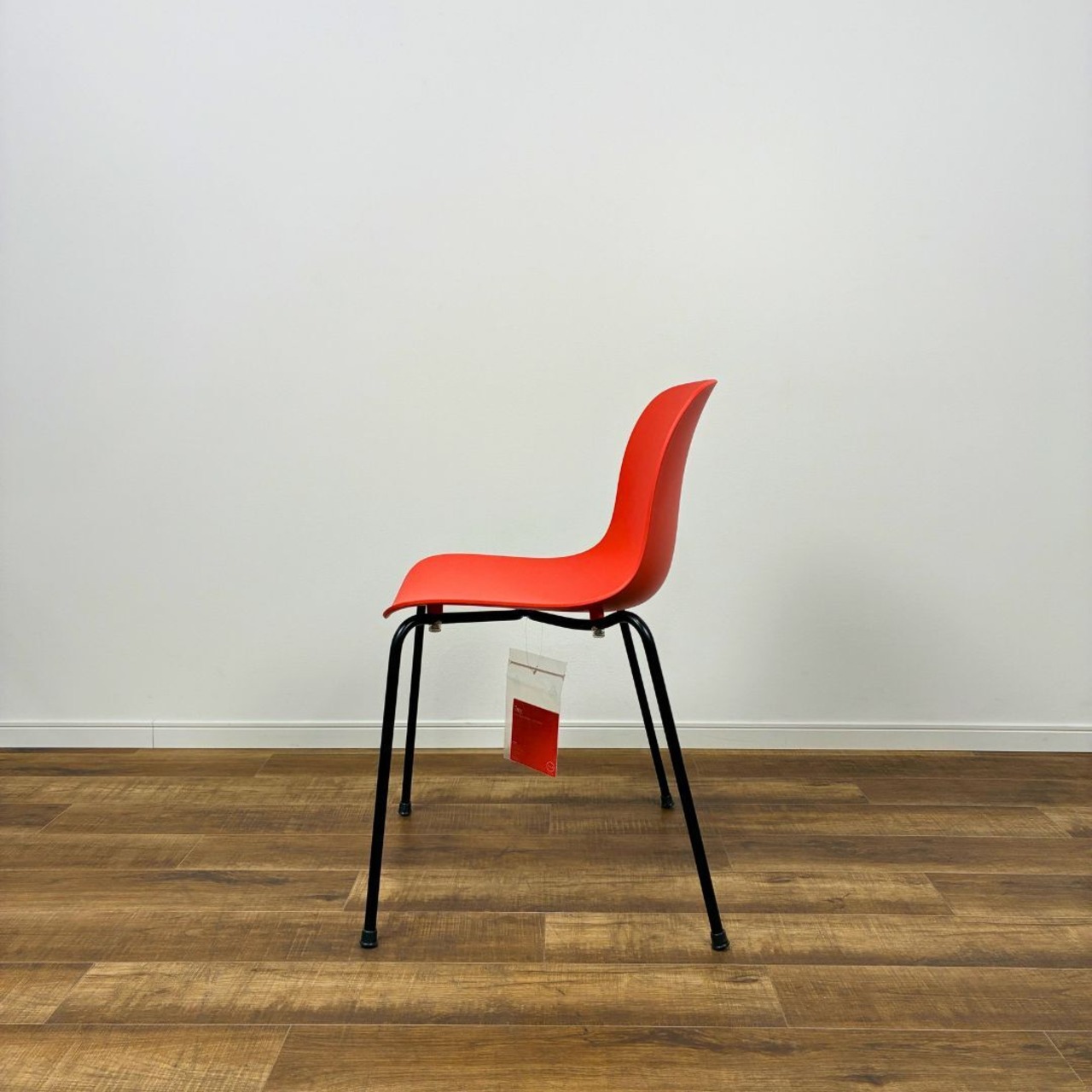 MAGIS TROY 4 legs Chair SD2382  black × PP coral red 1490C マジス トロイ 4レッグス チェア ブラック × コーラルレッド デザイナーズ家具 保証あり【未使用品】【200サイズ】