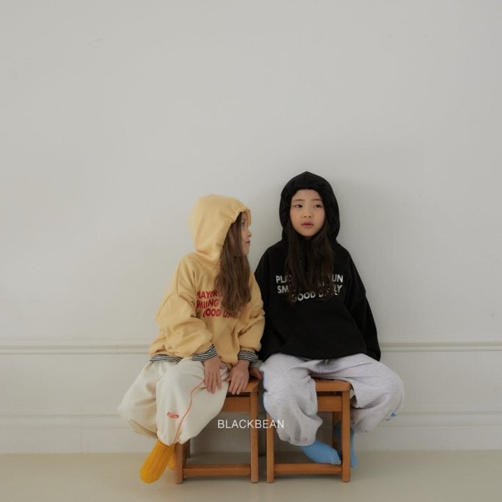 B640【即納】play hoodie