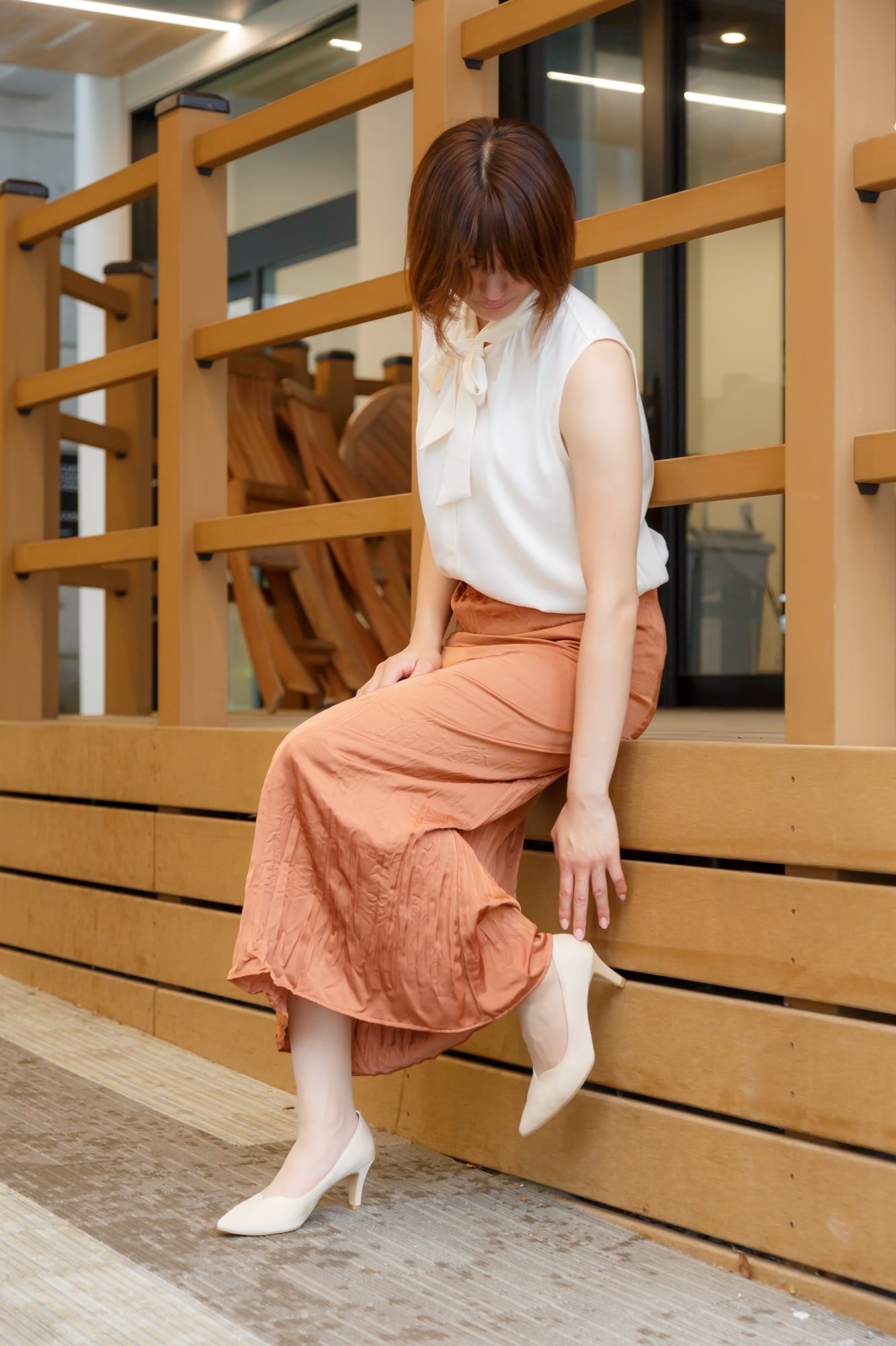 Vカットパンプス | hermerry