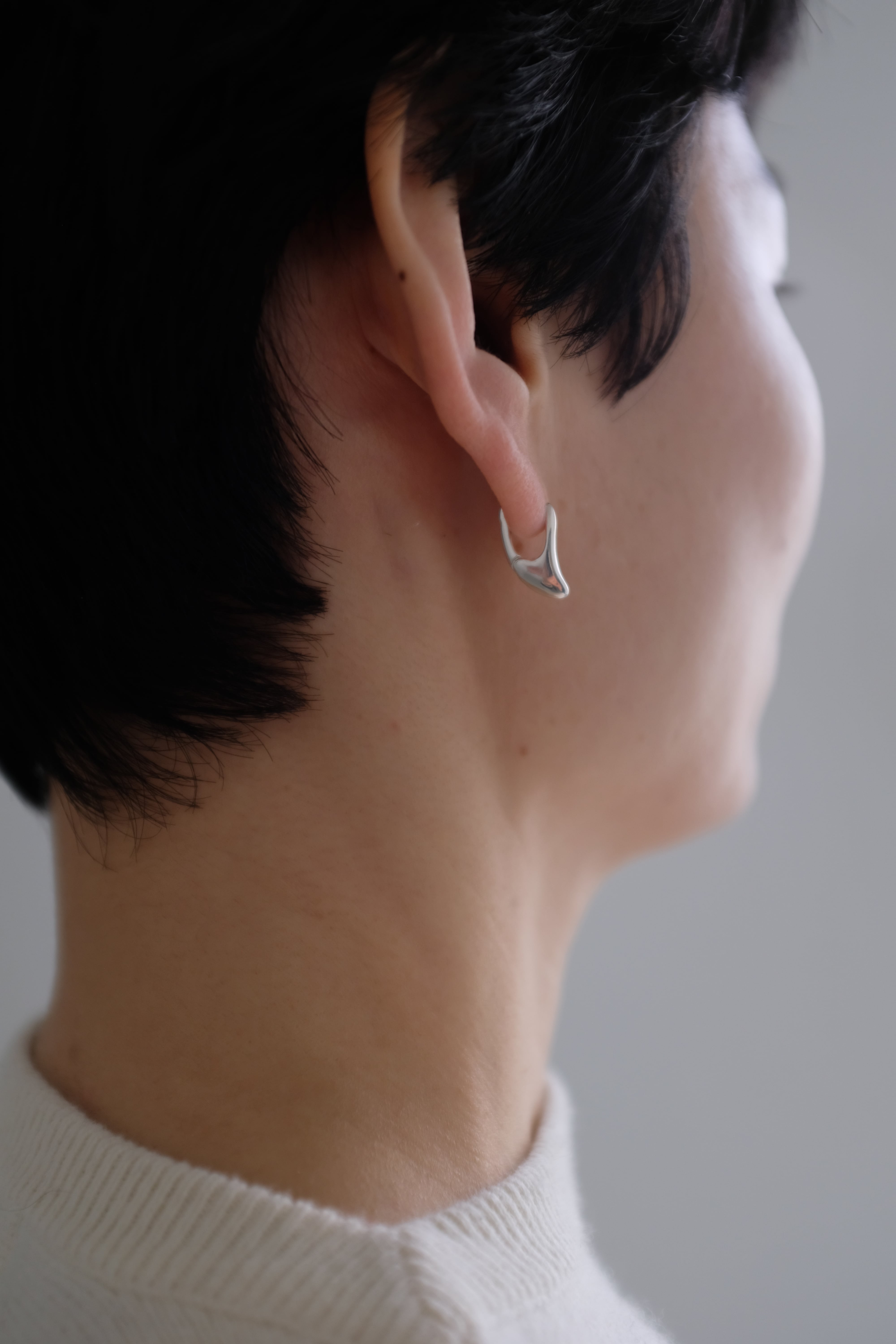 R.ALAGAN]TINY MOON HOOPS /SILVER | YES-姫路の美容院と服のお店YES