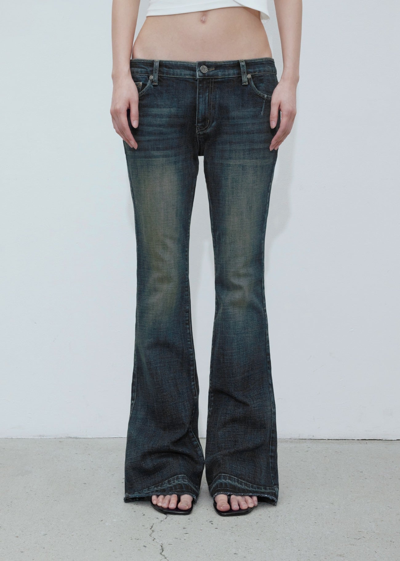 BOHEMIAN SEOUL] VINTAGE BLUE BOOTCUT JEANS, VINTAGE BLUE 正規品