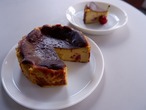 ローストピスタチオとチェリーのバスクチーズケーキ　4号サイズ　