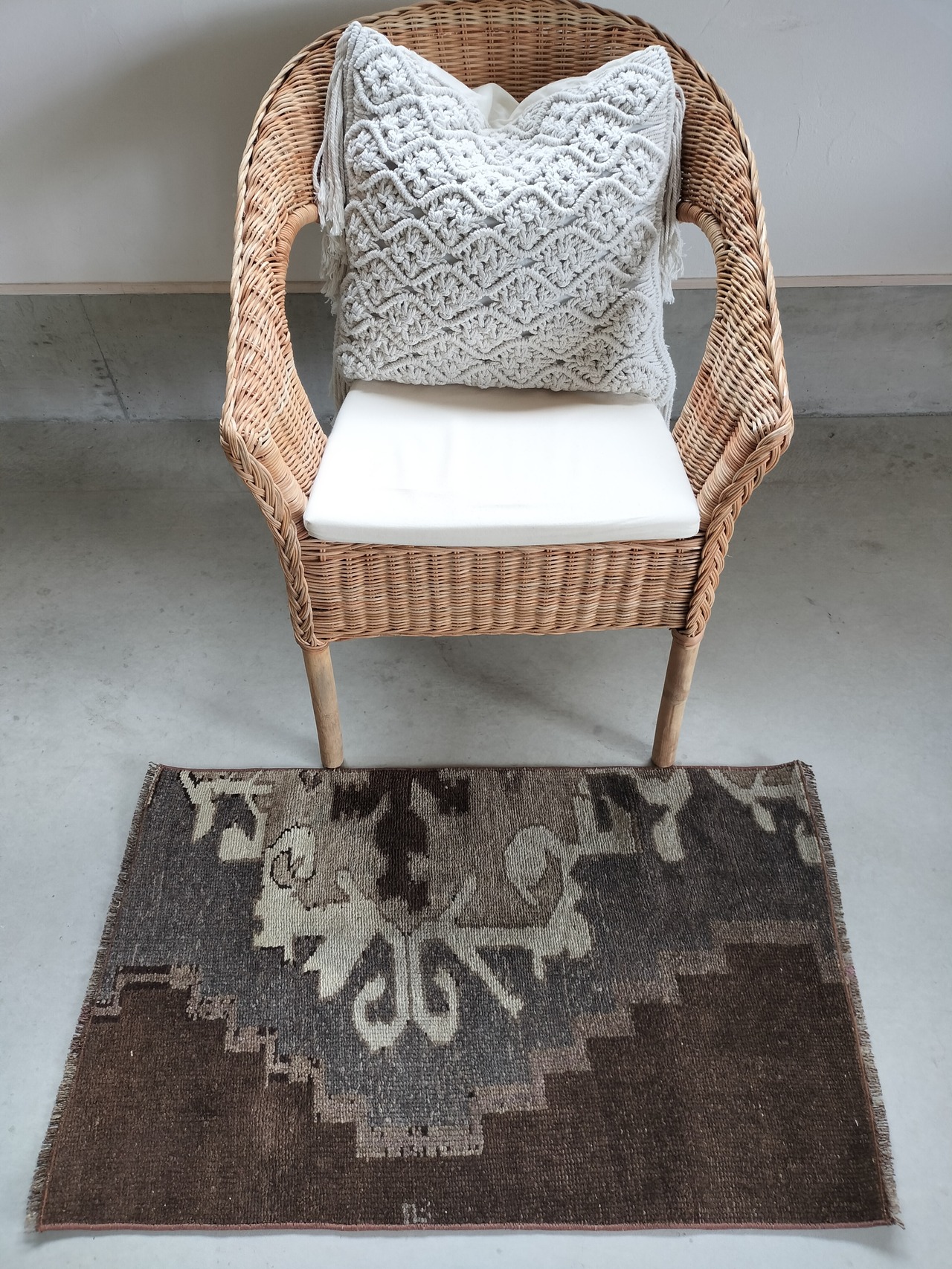 Turkish small rug 96×57cm No.454