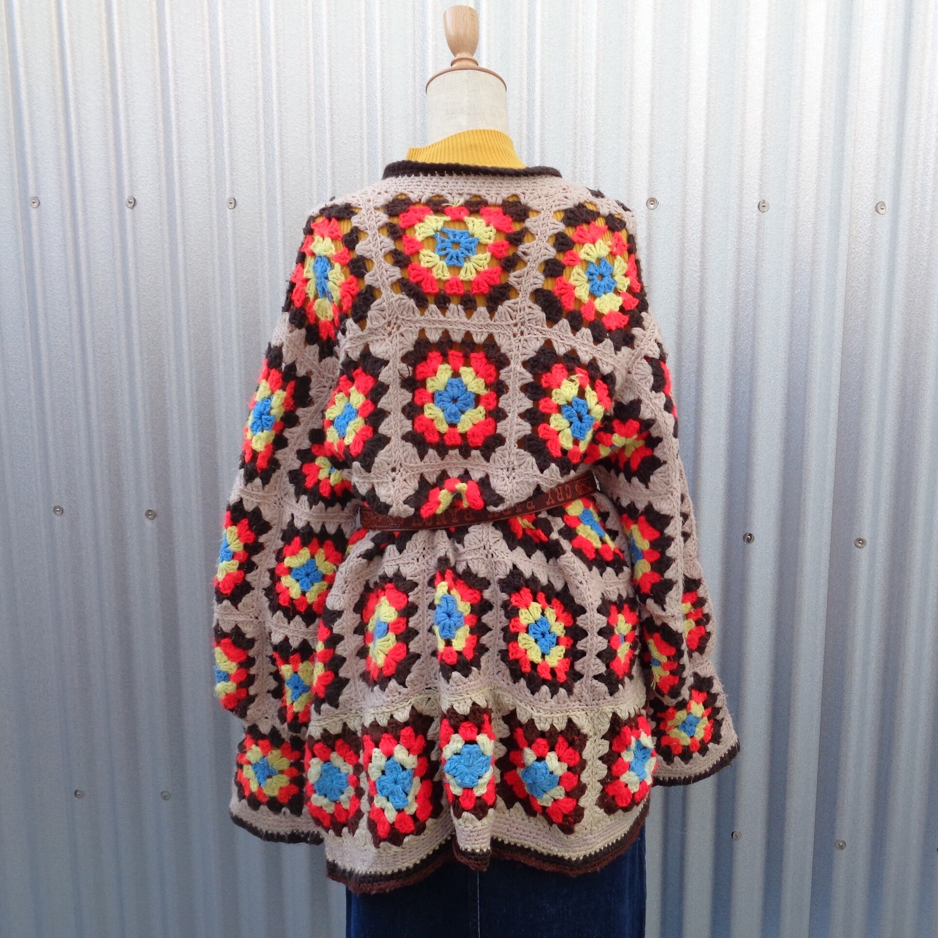 70's Granny square crochet cardigan／70年代 グラニースクエア