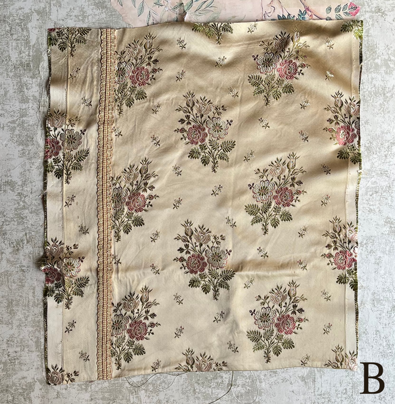 Vintage Fabric生地 シルク サテン織 約50×40cm フランス製