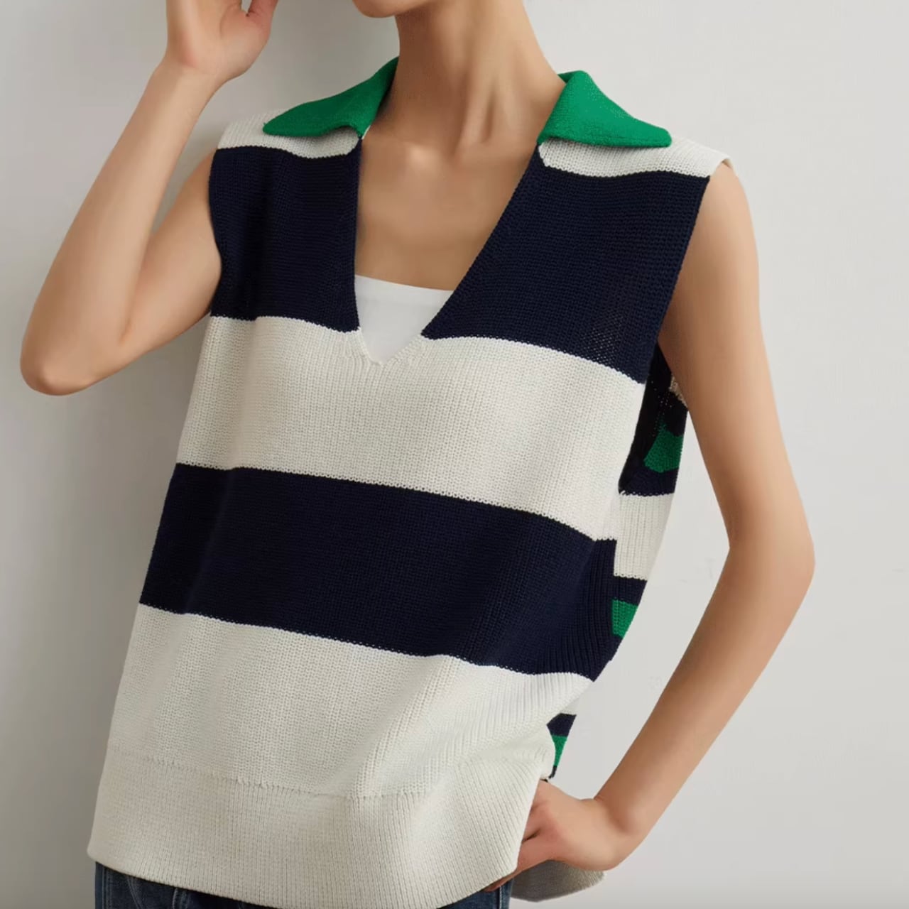 Contrast color lapel striped vest S763