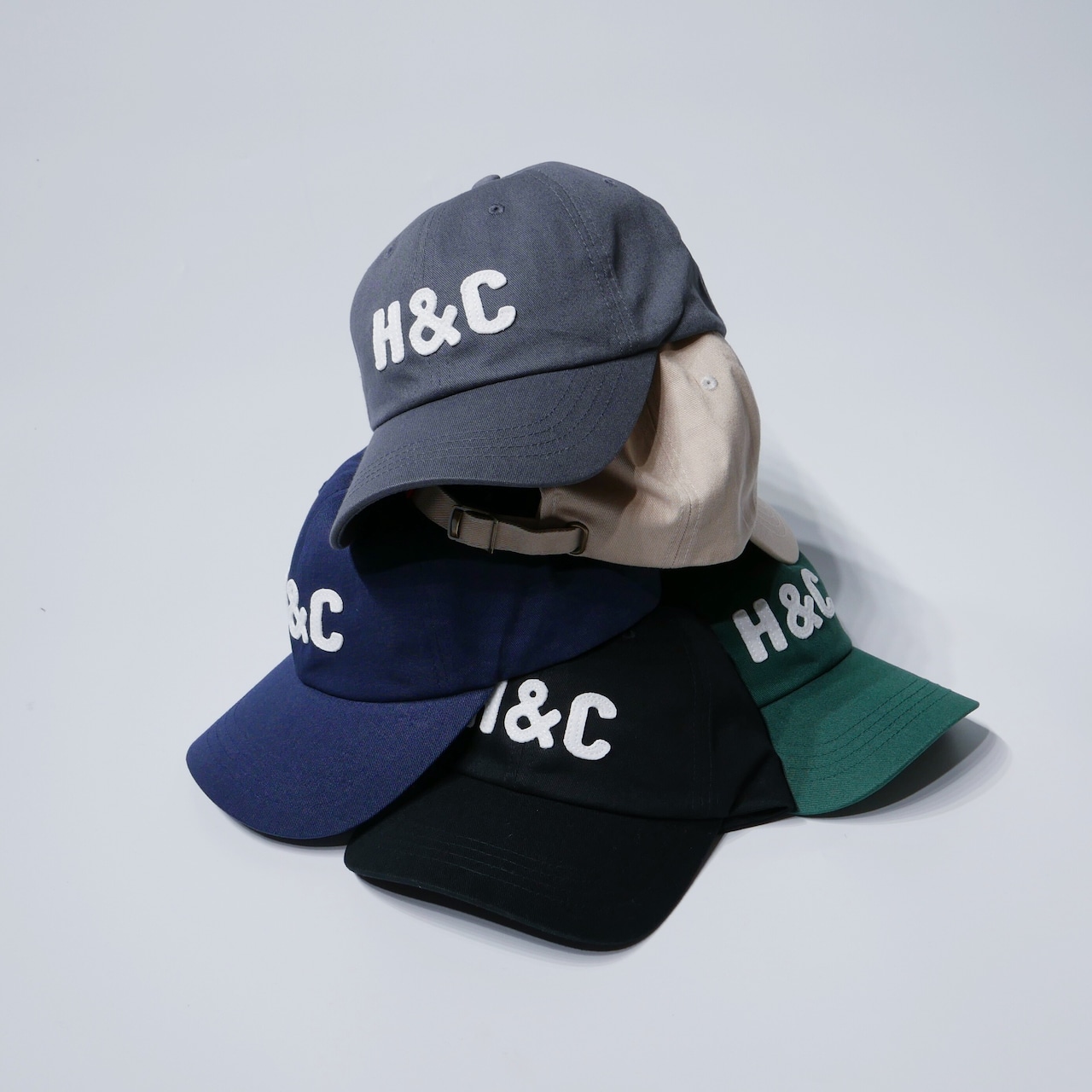 H&C FELT WAPPEN DAD CAP