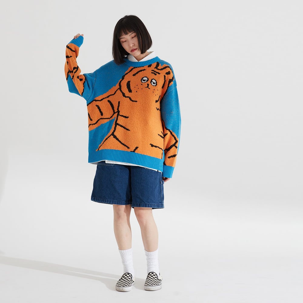 踊っている小虎セーター X ericoco | 8bit.t.d