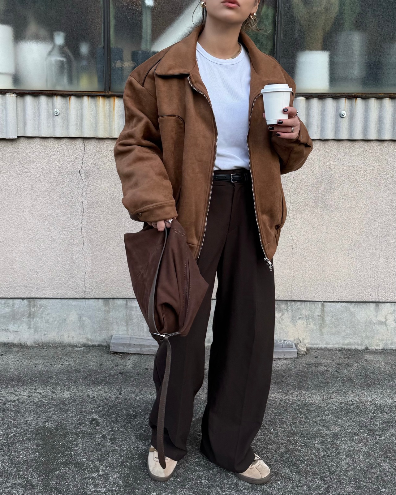 calm suède-like padded blouson <camel>