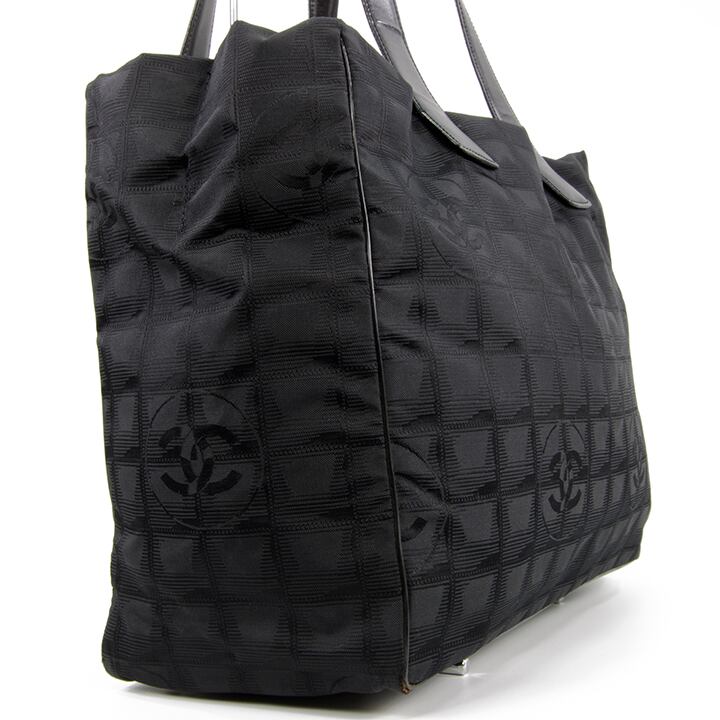 本物・送料無料・良品】CHANEL・シャネル・トートバッグ(ニュー