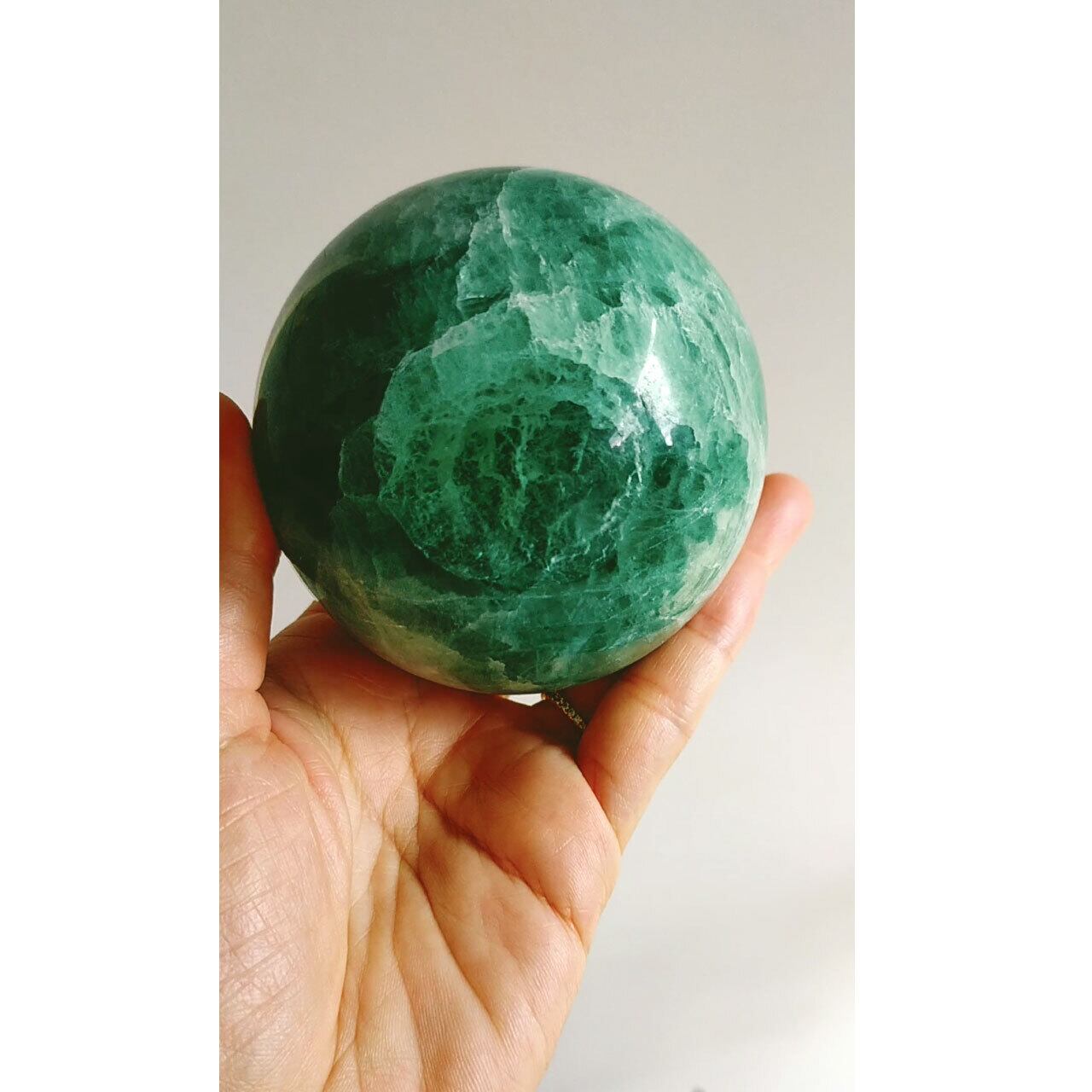 グリーンフローライト スフィア | 天然石 パワーストーン CHANCE Minerals