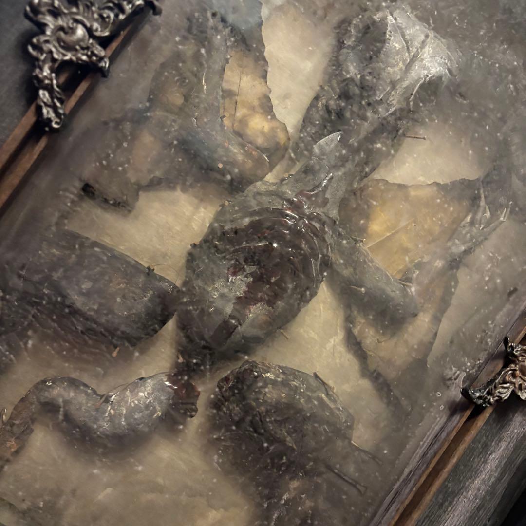 1点限定作品 】悪魔滅殺祭壇(large) | VIRTU MORE