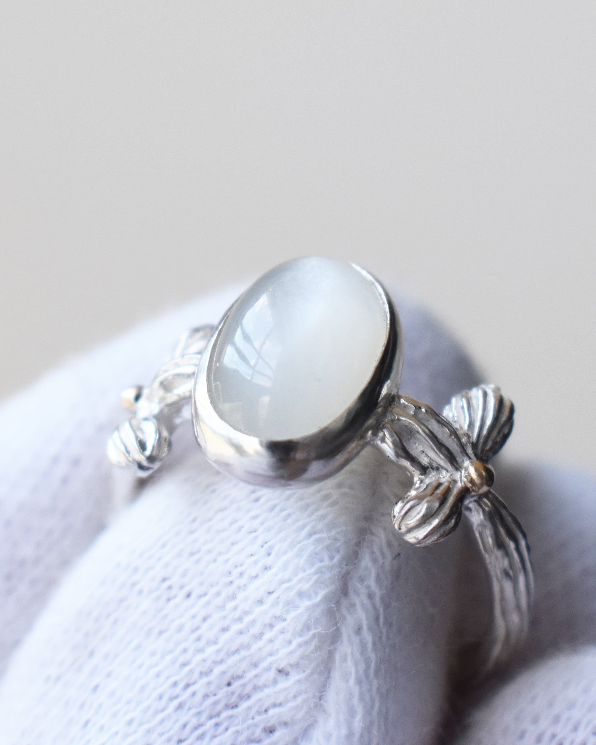 moon stone ring | miyu nakamura