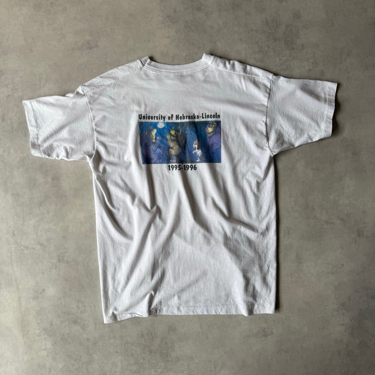 90s かいじゅうたちのいるところ Tシャツ XL 両面プリント ビンテージ 90s かいじゅうたちのいるところ Tシャツ [XL] | 古着屋 Good pace