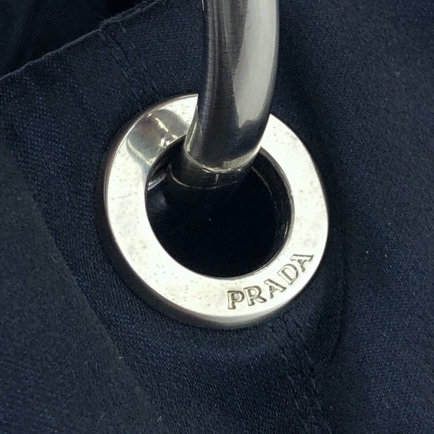 PRADA プラダメタルハンドルロゴナイロンハンドバッグ